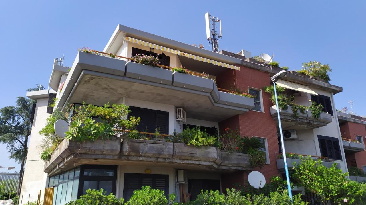 Nero Basalto Azzurro Mare Bed and Breakfast Aci Castello Exteriör bild