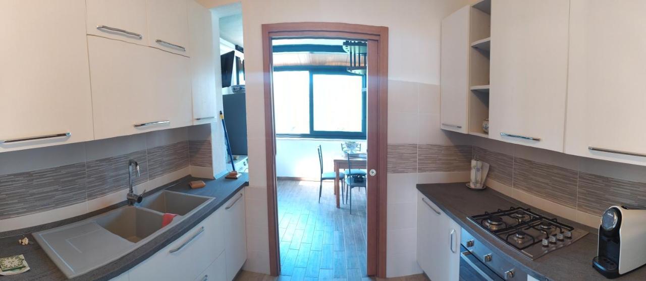 Nero Basalto Azzurro Mare Bed and Breakfast Aci Castello Exteriör bild